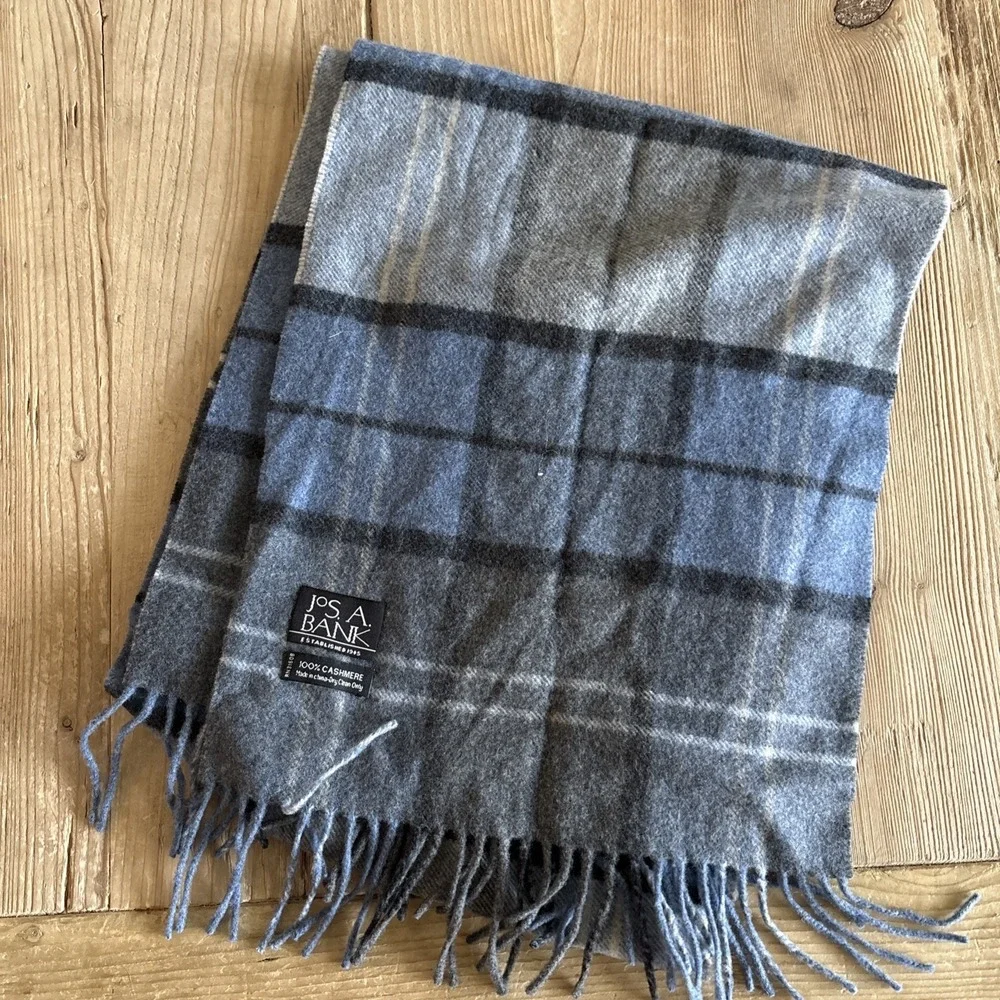 Jos A Bank Scarf Mens One Size Plaid 100% Cashmere Fringe Neck Warmer Winter